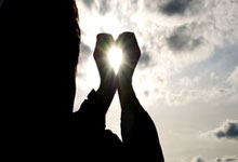 英超-格瓦迪奥尔破门戈登点杀 曼城1-1纽卡联赛两连平.